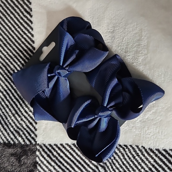 NA Other - BOG2
 Navy Holiday 6" Bows